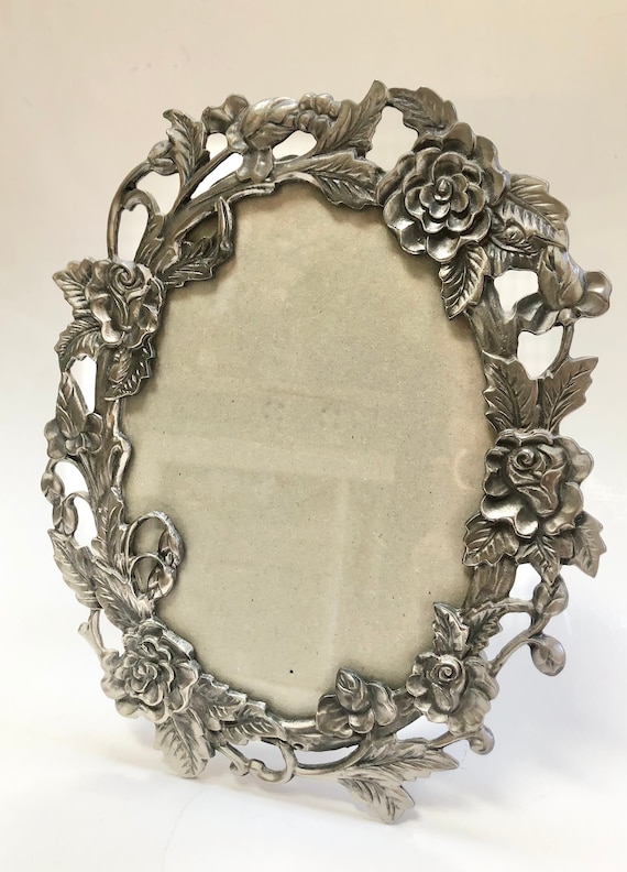 Vintage Metal Oval Picture Frame 9x 7 Eaton Pewter Roses Etsy