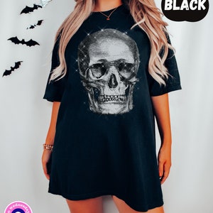 Comfort Colors Skull Shirt, Halloween Graphic Tee, Skeleton Graphic Tee for Women, Halloween Skull Tshirt, Vintage Skull Shirt, Spooky Tee