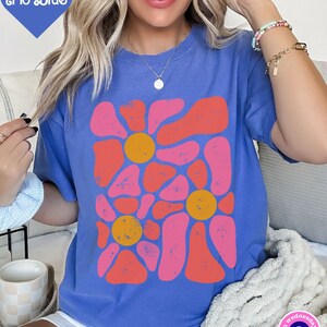 Flower T-Shirt for Women, Comfort Colors® Shirt, Gift For Her, Boho Shirt, Boho Flower Shirt, Womens Shirt, Vintage Flower Tee, Floral Shirt