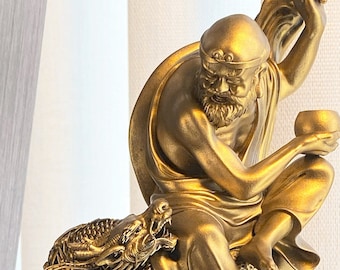 Statue of Bodhidharma, a Buddhist Monk, the Founder of Zen, Playing With Dragon. (UV-resin 3D-print)