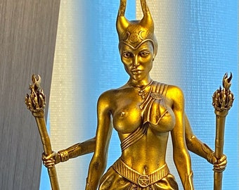 Hecate Statue, Greek Goddess of Magic, Night, the Moon, Witchcraft, Necromancy. (UV-resin 3D-print, 2 variants)