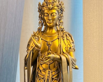 Avalokiteshvara Statue. Self-born Eternal Buddha Amitabha. Guanyin Bodhisattva of Compassion (UV-resin 3D-print)