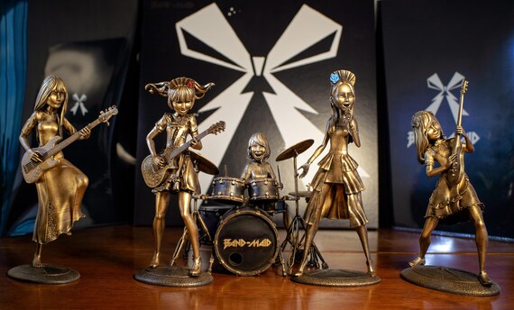 Figurine of Saiki Atsumi From Band-maid, the Rock-star Singer