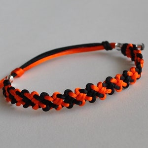 Korean Knot Bracelet: Handmade traditional and Unique Braided Design
