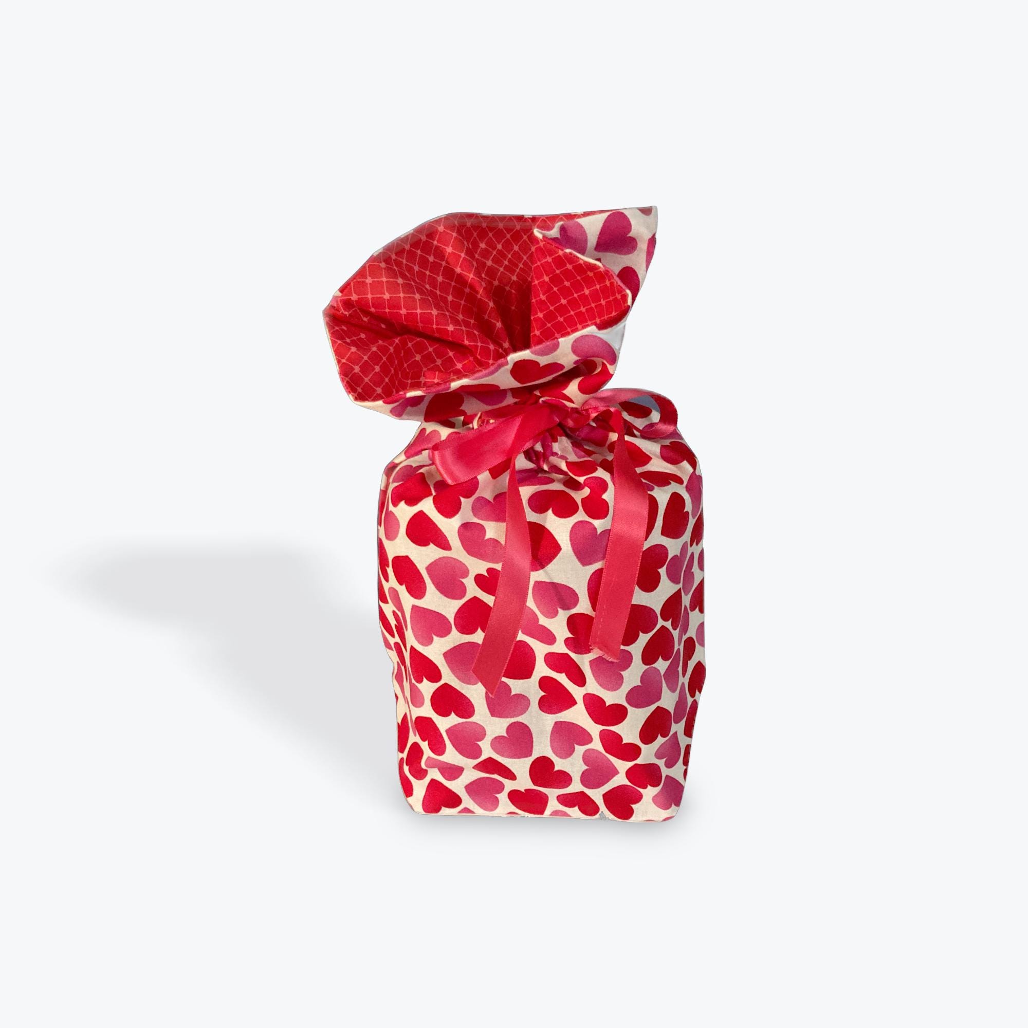 Reusable Cloth Gift Bag; White Red-hearts, Phat-Qtr size