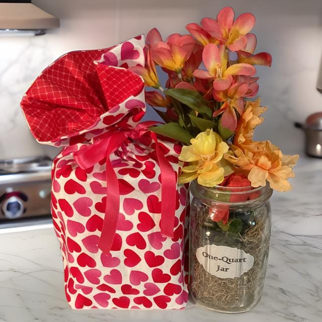 Reusable Cloth Gift Bag; White Red-hearts, Phat-Qtr size - Thumbnail 2