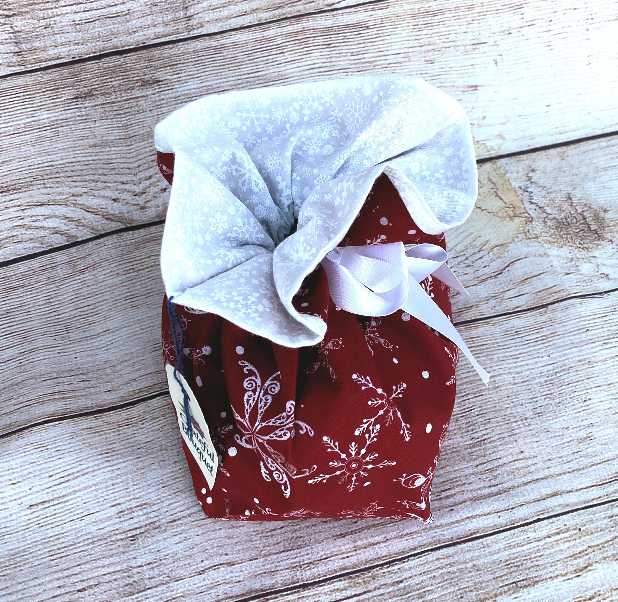 Reusable Cloth Gift Bag; Red-White Snowflake - Thumbnail 5