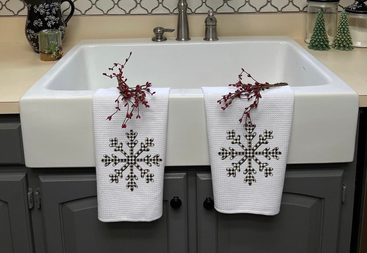 SPXUBZ Kitchen Towels, Black and White Buffalo Plaid Vase Green Eucalyptus  for Home Kitchen Decor Housewarming Gift Towel Set of 2