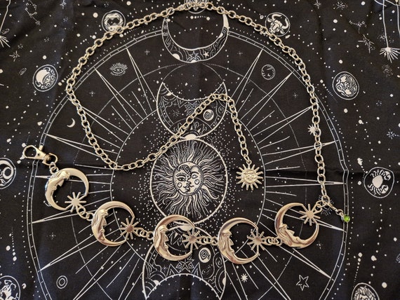 Silver Celestial Moon Chain Belt: Whimsigoth Birthstone  display picture 2