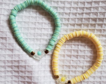 Happy Flower Bracelet | Heishi Bead Bracelet | Flower Beads and Gold Accents | Gifts for Her
