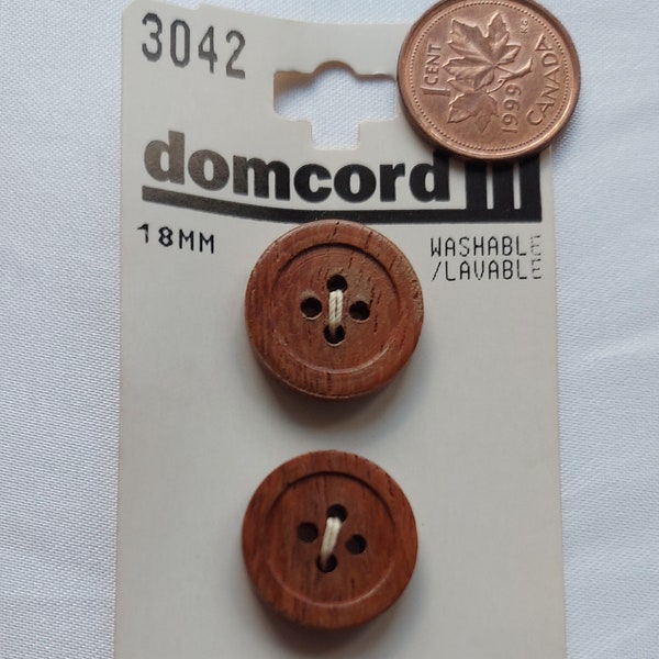 Brown Wooden Buttons - Set of 6 Buttons, 18mm, 4 hole, Vintage, Round, Flat, Rustic look