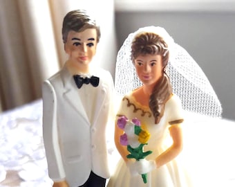Wedding Cake Topper, Caucasian Couple, Vintage 1990's
