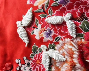 Chinese Frog Knot Closures - 3 White Satin Cord Buttons