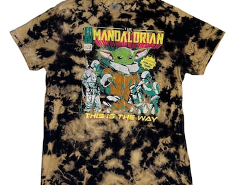 Anpassad Mandalorian Baby Yoda This is the Way Reverse-Dye T-shirt Vuxenstorlek M - Officiellt Licensierad
