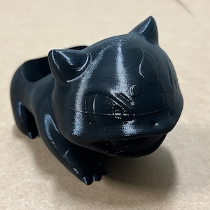 Hand painted Bulbasaur planter (free shipping)