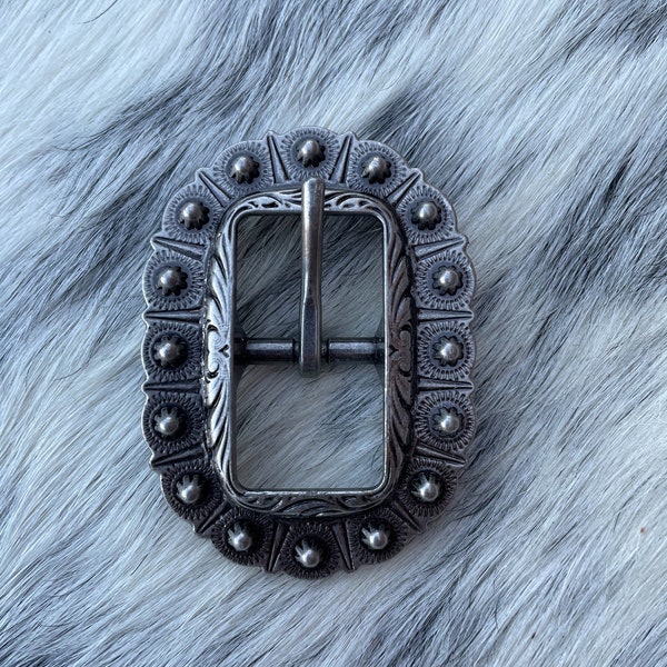 Antique Silver Berry Buckle 3/4"