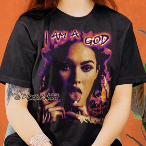 Jennifer&#39;s Body I Am A God Megan Fox Horror Movie Retro Vintage Bootleg Unisex Classic T-Shirt