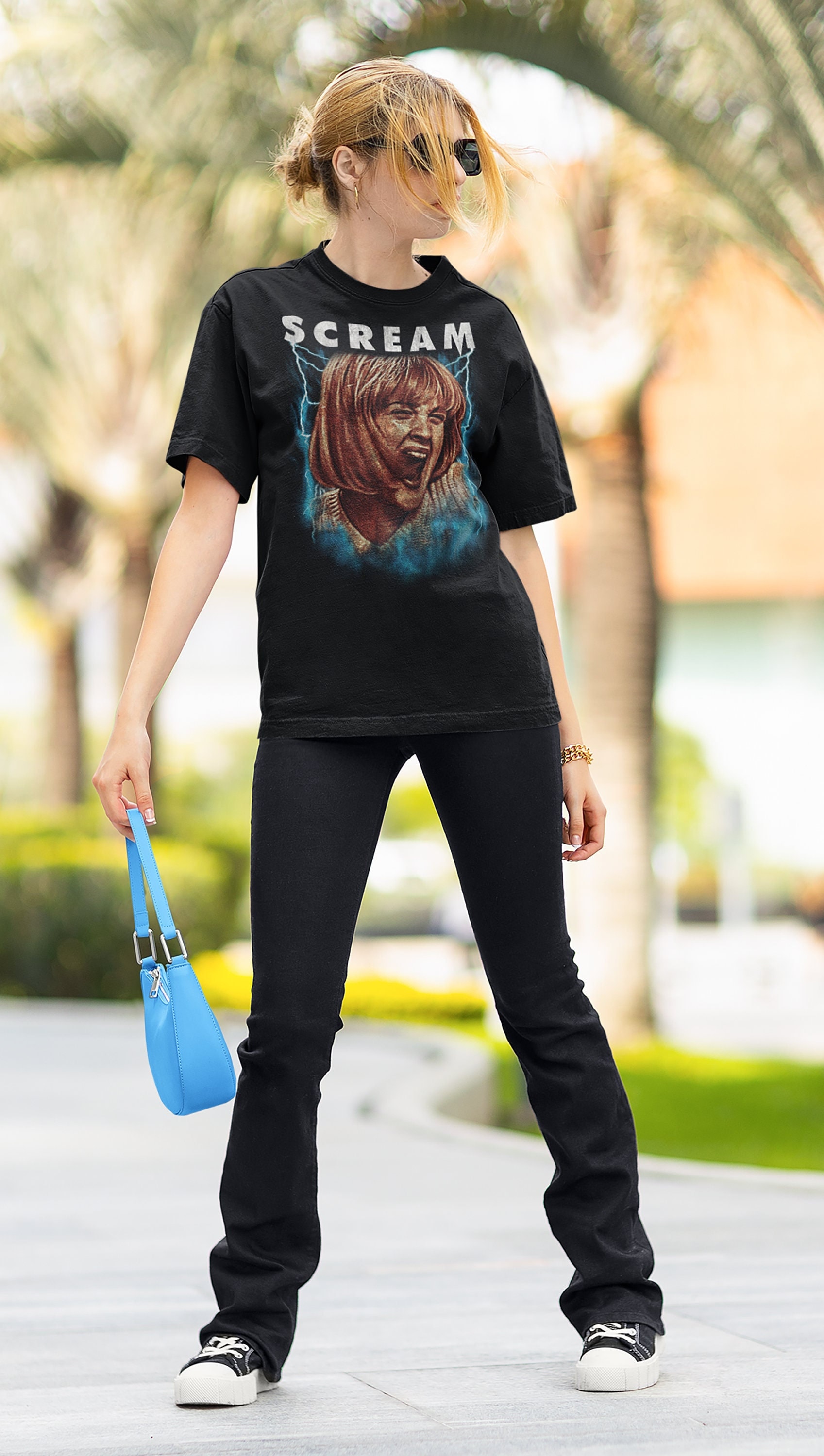 Discover Scream Casey Becker Drew Barrymore T-Shirt