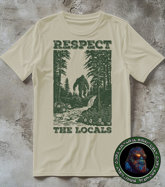 Bigfoot In The Forest T-Shirt Sasquatch Yeti Bigfoot In The Forest T-Shirt Sasquatch Yeti