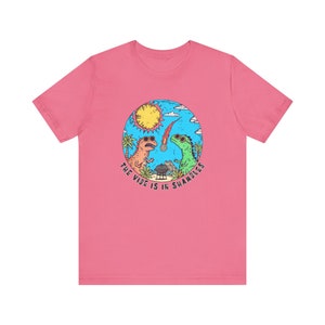 The Vibe ist in Shambles Shirt, lustigem Meme Shirt, 90er Jahre Y2K Dinosaurier Retro Design T-Shirt Charity Pink