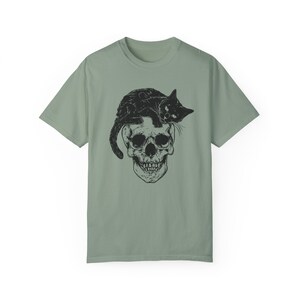 Camiseta con calavera de gato, camiseta gótica, camiseta retro vintage, para amantes de los gatos, camiseta oscura, camiseta desgastada, regalo para amantes de los gatos, camiseta Comfort Colors Bay
