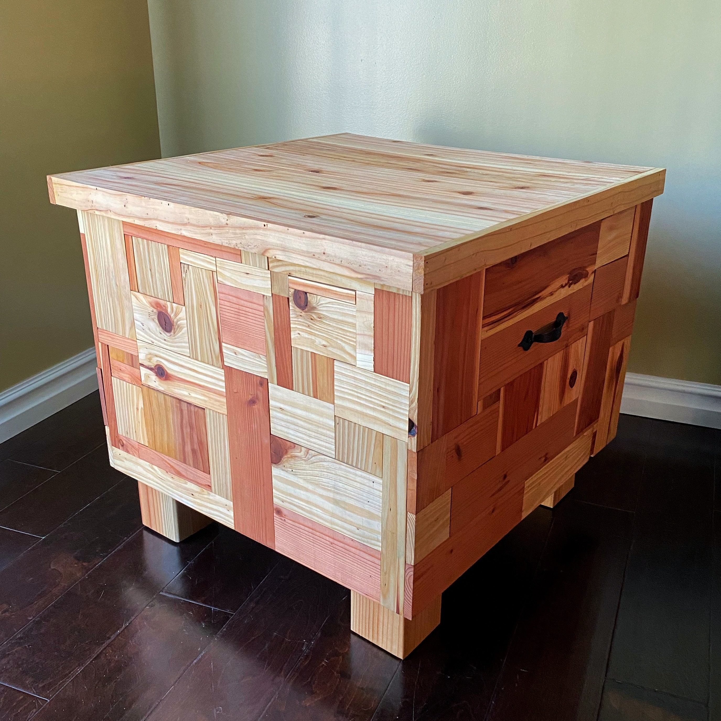 Coffee table secret storage outlet