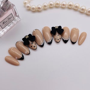 Handpainted Press on Nail Set