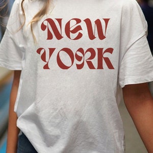 Vintage New York City Tee - NYC Skyline Graphic T-Shirt - Retro New York Souvenir Shirt - Unisex New York Apparel - NYC Gift