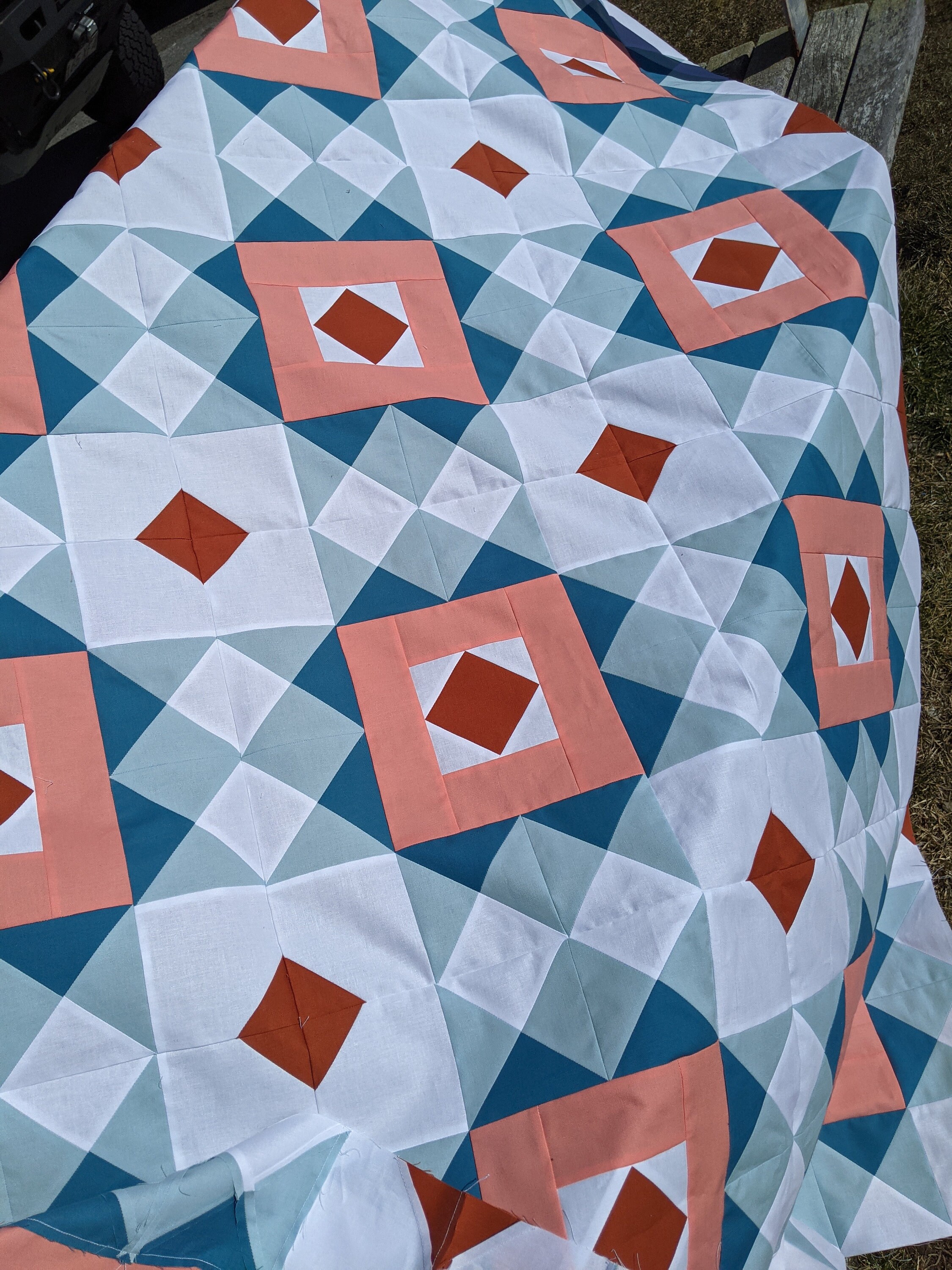 Jaggged Pattern Jagged Edge Quilt Pattern Quilt Inspiration: Pineapple Delight: