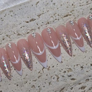 Luxury custom press on nails/pink nails/white frenchtip classy fancy nails design/glitter nails/sparkly nails/nails with rhinestones