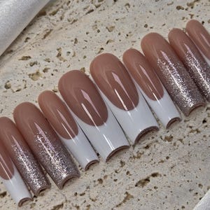 Luxury custom press on nails/cute simple short nails/long nails/white french tip nails/silver glitter ombre nails/sparkly nails/