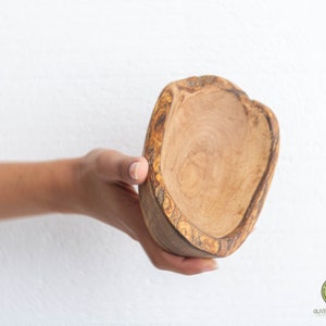 Olive Wooden Bowls Handmade,Set of 3 Wooden Bowls handmade from Olive Wood, small to medium sizes image 5