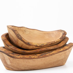 Olive Wooden Bowls Handmade,Set of 3 Wooden Bowls handmade from Olive Wood, small to medium sizes image 2