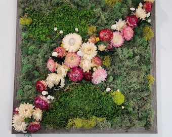 Moss and dried floral Art "Banphrionsa"