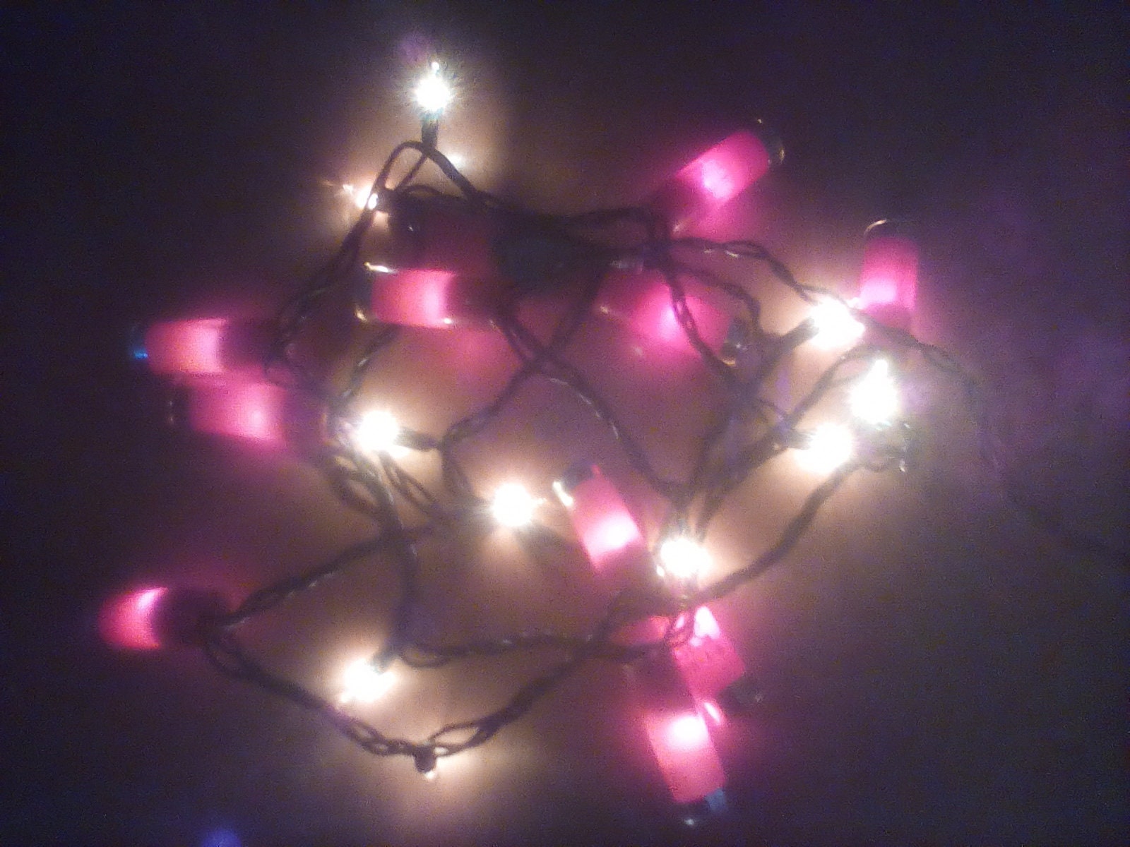 Handmade Red Shotgun Shell String Lights – 20 Bulbs, Christmas & Décor Lighting