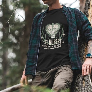 Patron Of Hunters St. Hubert Catholic Men&#39;s T-Shirt - Catholic Father&#39;s Day Catholic Hunting Shirt Catholic Masculine Gift Catholic Hunter