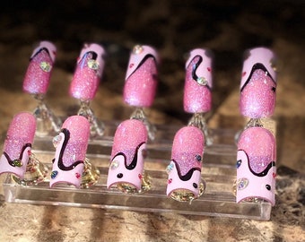 Presson Nails
