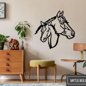 Rustic Equestrian Metal Wall Sculpture: Farmhouse Decor for Indoor & Outdoor Spaces, Horse Lover Gift