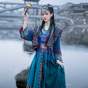 Miaojiang Girl Clothing, Exotic Hanfu, Ancient Ethnic Style Skirt, Handmade Hanfu, Traditional Chinese Clothing, Dark Green Hanfu Suit