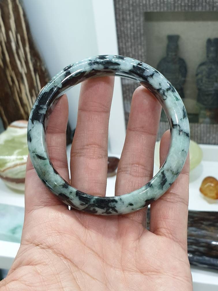 l*i様 絶品　ミャンマー翡翠バングル６２mm 素朴なグリー翡翠ヴィンテージバングル S62 本物 タイプA ミャンマー