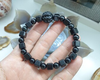 Pulsera Bodhi de jade negro de 17 cm con cuentas y dije de jadeíta auténtica de Myanmar.