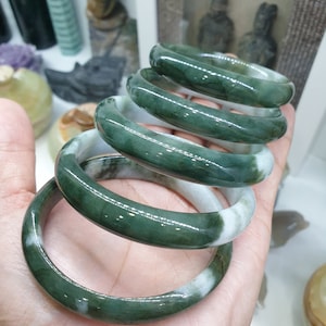 Random Pick Jade Bangle