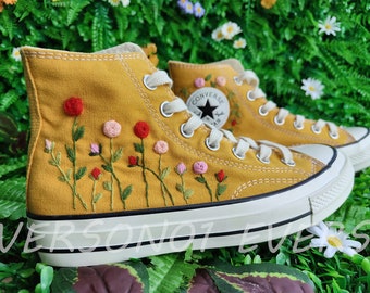 Sapatos Converse bordados personalizados Converse Chuck Taylor 1970s Flores bordadas personalizadas Sapatos Converse para seu presente de casamento