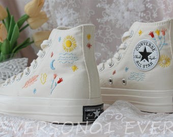 Converse Chuck Taylor bordado personalizado dos anos 70: design floral costurado à mão
