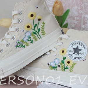 Low price Custom Converse Embroidered Shoes Converse Chuck Taylor 1970s Embroidered Bee&Daisy  Converse Shoes Best Gift for Her