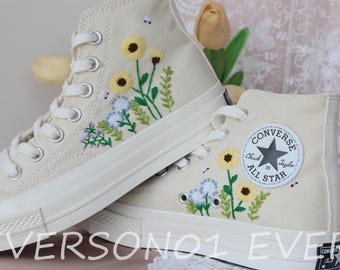 Low price Custom Converse Embroidered Shoes Converse Chuck Taylor 1970s Embroidered Bee&Daisy  Converse Shoes Best Gift for Her