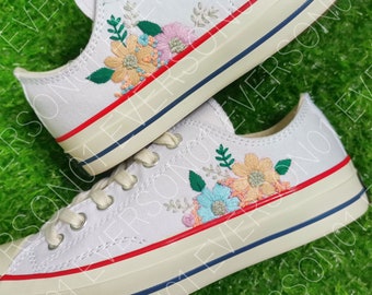 Sapatos Converse bordados personalizados Converse Chuck Taylor 1970s Sapatos Converse bordados florais personalizados para seu presente de casamento