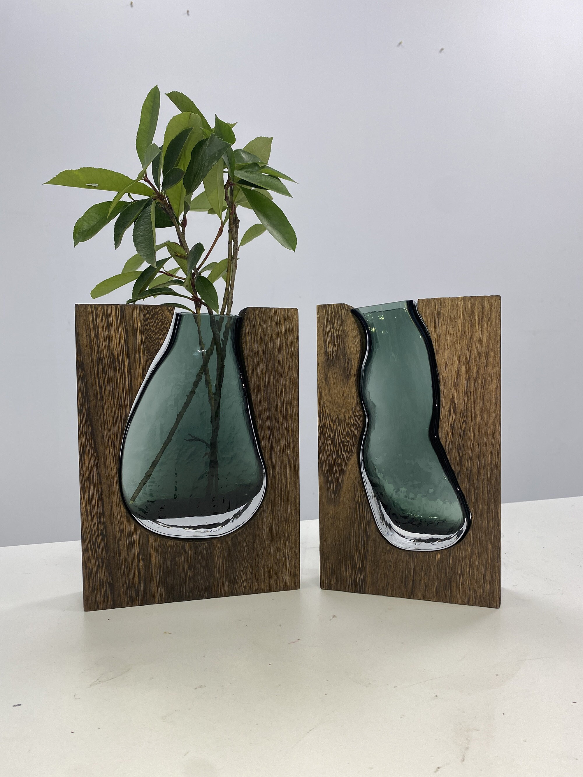 Handmade Minimalist Resin and Wood Vase Indoor Wood Epoxy Flower Pot