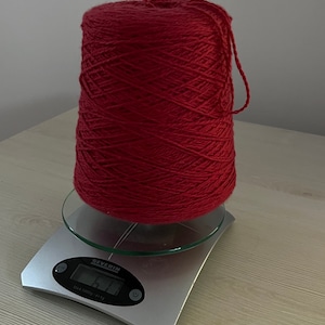 100% Kaschmir ART. WOOD 1/2 GTI luxuriöses italienisches Garn auf Kone, 1 Spule reines Kaschmir super weich & leicht, Maschine oder Handstricken, rot.