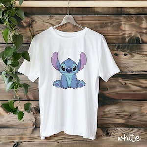 Camiseta linda de Stitch de Disney, camiseta linda de Stitch, camiseta de Stitch de Disney, camiseta de Lilo y Stitch, camiseta de Disney de vacaciones moderna, camiseta gráfica de Stitch, D065
